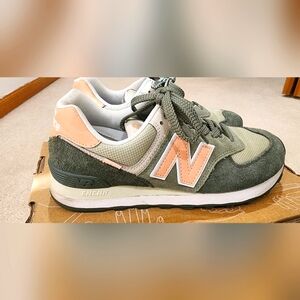 New Balance WL574SZ2 women 8.5